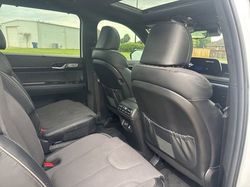 Used 2025 Hyundai Palisade Calligraphy AWD/4WD image 10