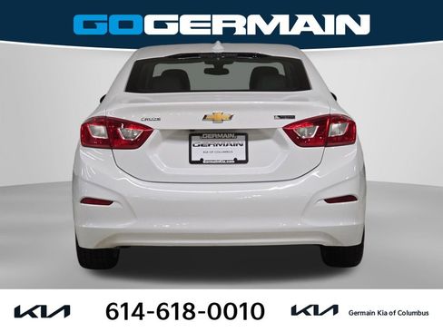 Used 2017 Chevrolet Cruze Premier image 10