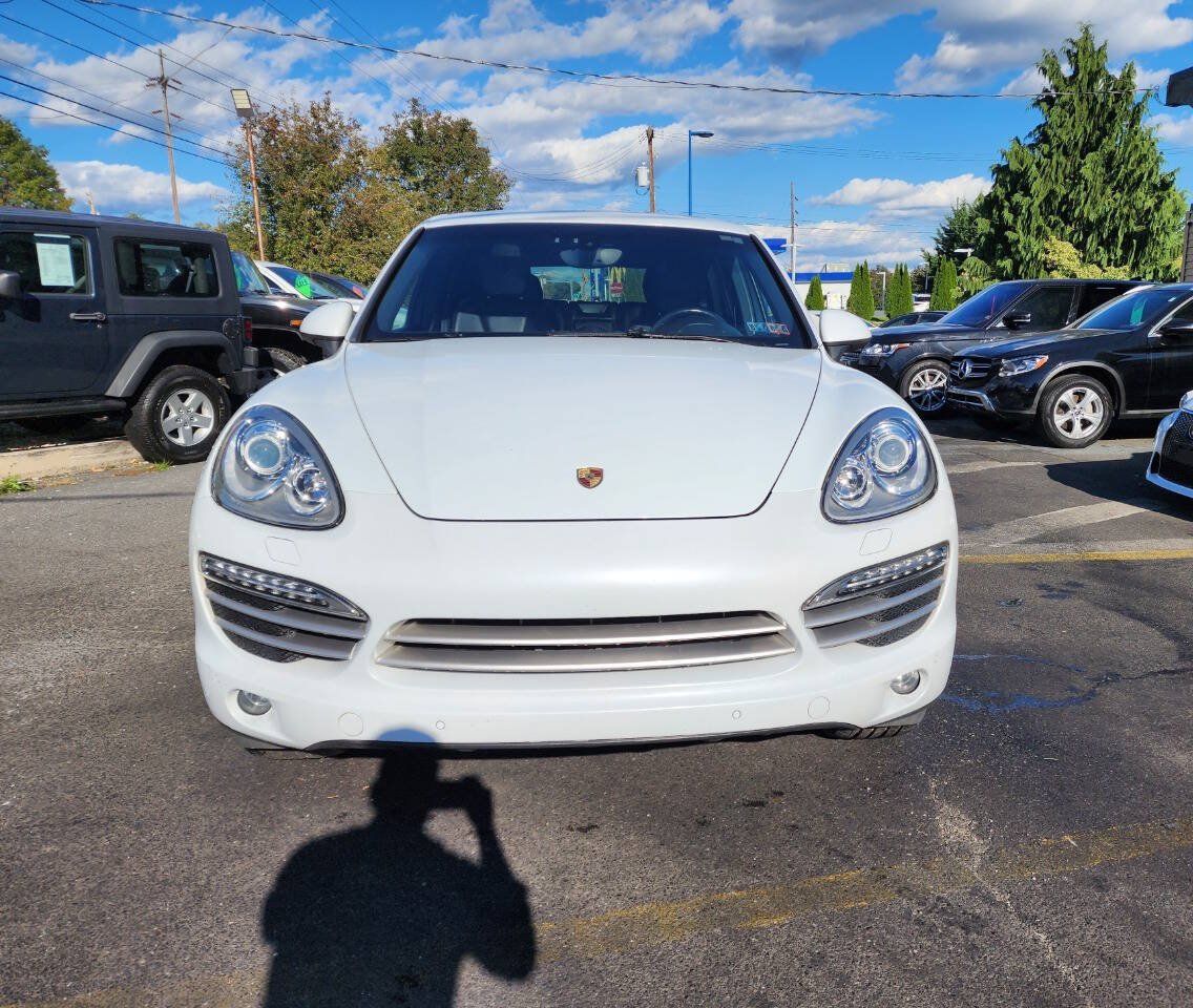 Used 2014 Porsche Cayenne Platinum Edition AWD/4WD image 8