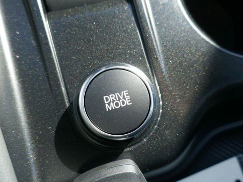New 2026 Ford Explorer Active AWD/4WD image 21