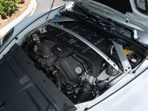 Used 2012 Aston Martin Virage Coupe RWD image 12