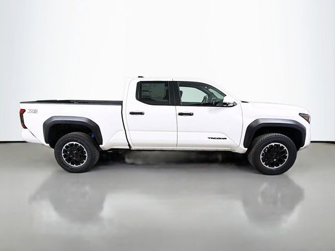 New 2026 Toyota Tacoma TRD Off-Road AWD/4WD image 4