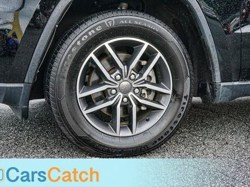 Used 2019 Jeep Grand Cherokee Limited w/ Luxury Group II RWD image 17