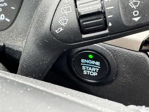 Used 2022 Ford Escape SE w/ Convenience Package image 19