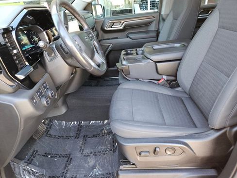 Used 2022 Chevrolet Silverado 1500 LT Trail Boss image 19