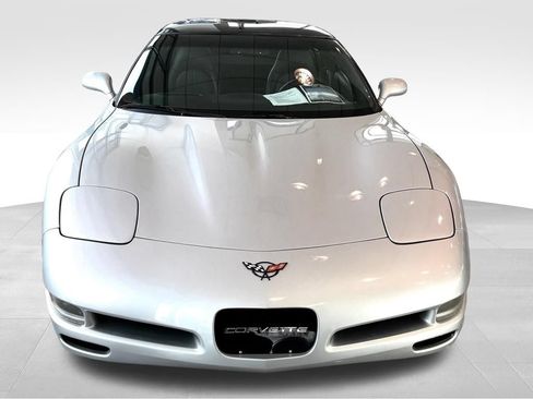 Used 1998 Chevrolet Corvette Coupe w/ Memory Pkg RWD image 5