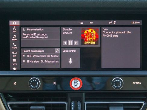 Used 2025 Porsche Macan AWD/4WD image 16