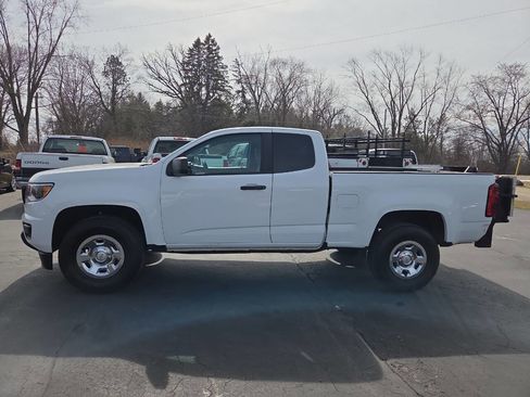 Used 2017 Chevrolet Colorado W/T image 3