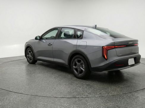 Used 2025 Kia K4 FWD image 6