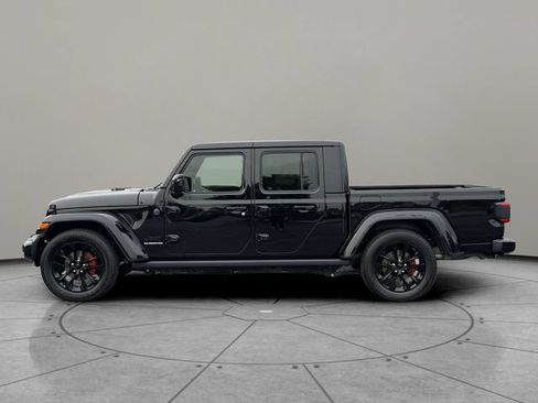 Used 2021 Jeep Gladiator Overland AWD/4WD image 3