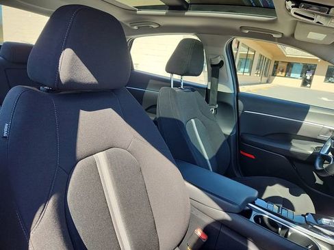 Certified 2023 Hyundai Sonata SEL w/ Convenience Package FWD image 32