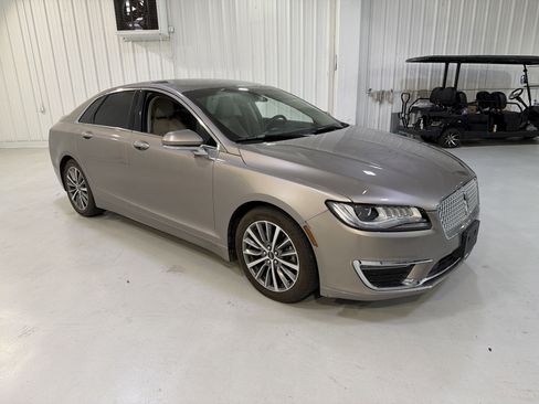 Used 2020 Lincoln MKZ w/ Convenience Package FWD image 7