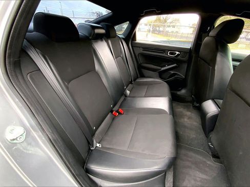 Used 2023 Honda Civic Sport image 18