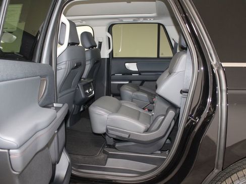 New 2025 Ford Expedition Max Active image 27