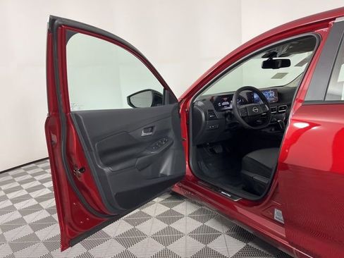 New 2026 Nissan Sentra SV w/ SV Convenience Package FWD image 17