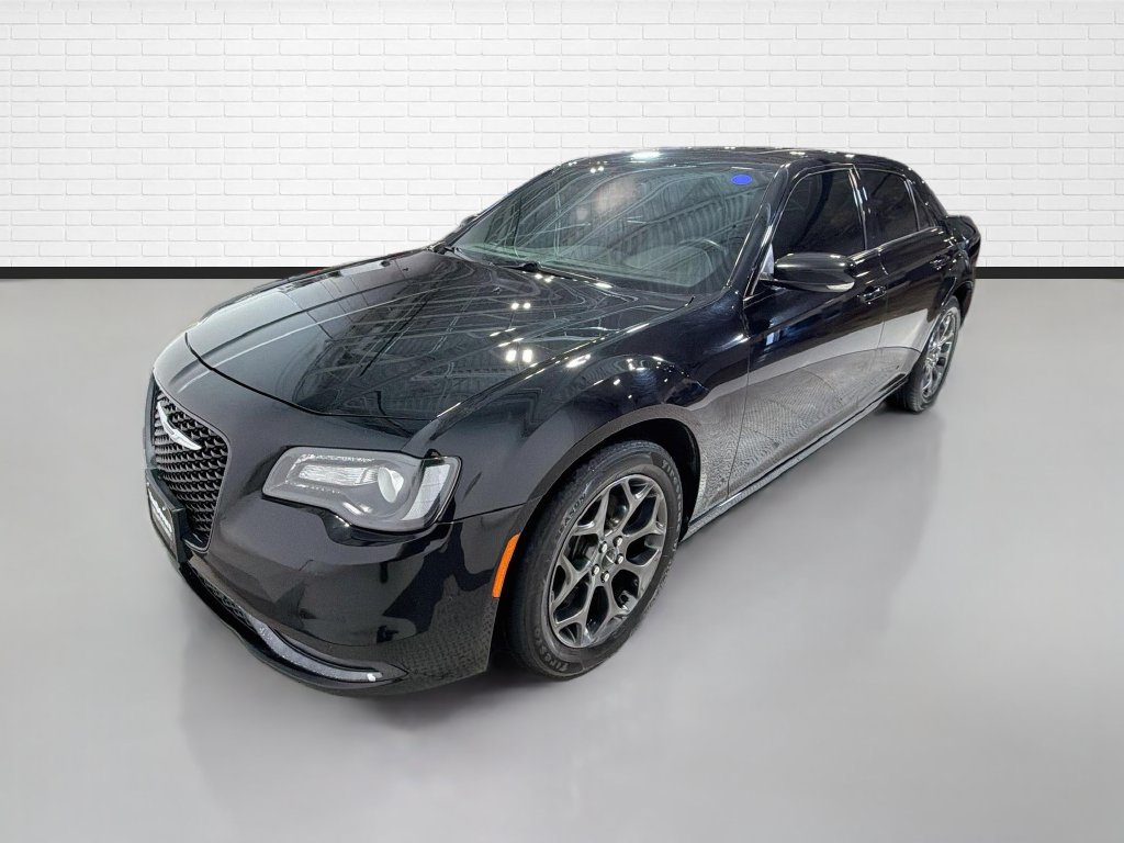 Used 2018 Chrysler 300 S w/ 300S Premium Group AWD/4WD image 5
