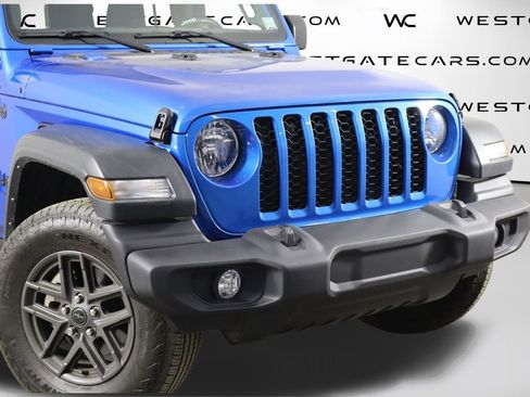 Used 2024 Jeep Wrangler Unlimited Sport AWD/4WD image 50