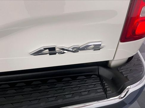 Used 2022 RAM 3500 Laramie AWD/4WD image 7