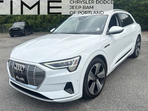 Used 2019 Audi e-tron Prestige w/ Prestige Package AWD/4WD image 1