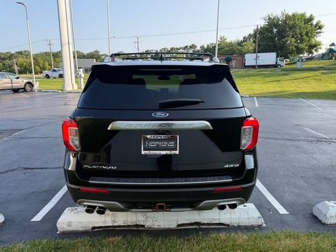 Used 2022 Ford Explorer Platinum w/ Equipment Group 601A AWD/4WD image 5