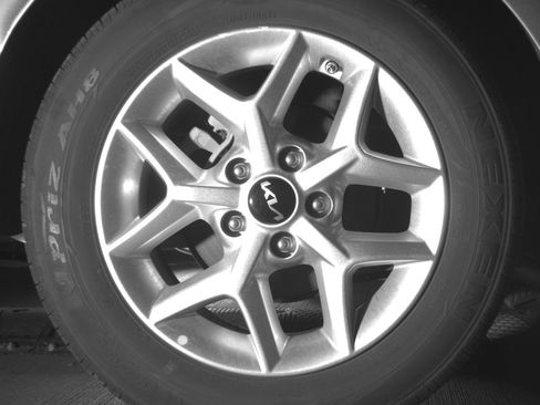 Used 2025 Kia Soul LX w/ LX Technology Package image 15