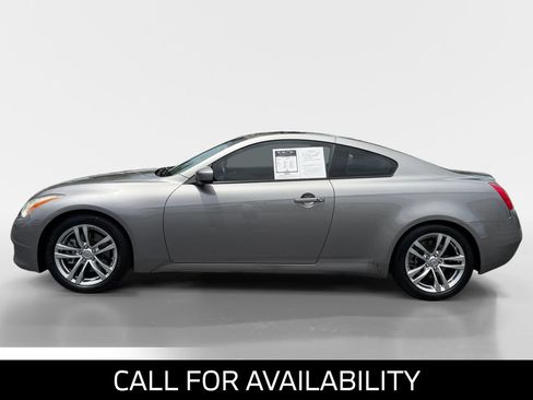 Used 2009 INFINITI G37 Journey w/ Premium Pkg RWD image 2