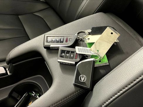 Used 2024 Acura Integra FWD image 35