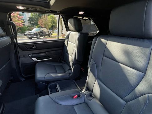 Used 2025 Toyota Sequoia Platinum AWD/4WD image 22