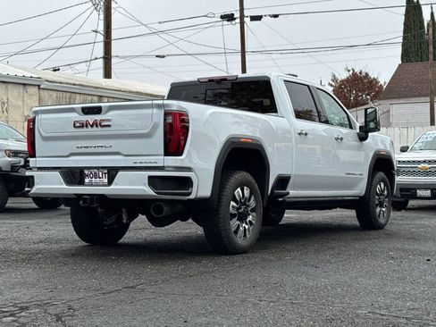 New 2026 GMC Sierra 2500 Denali w/ Denali Reserve Package image 3