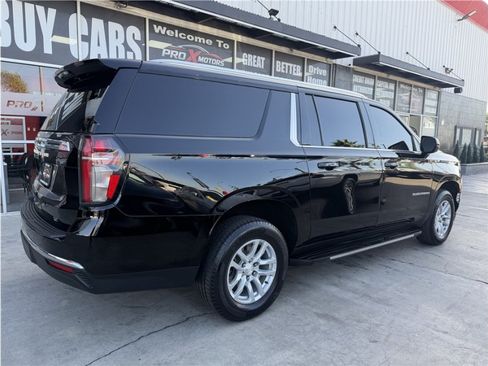 Used 2021 Chevrolet Suburban LT RWD image 63