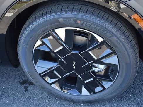 New 2026 Kia Sportage SX FWD image 12