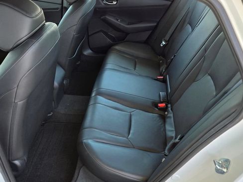 Used 2024 Honda Accord Sport image 11