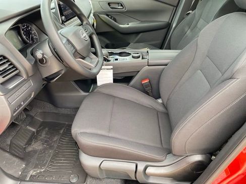 New 2026 Nissan Rogue S image 10