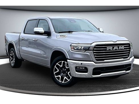 Certified 2026 RAM 1500 Laramie AWD/4WD image 15
