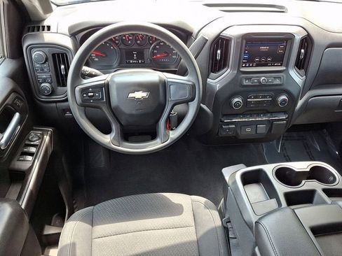 Certified 2020 Chevrolet Silverado 1500 Custom w/ Custom Value Package AWD/4WD image 12