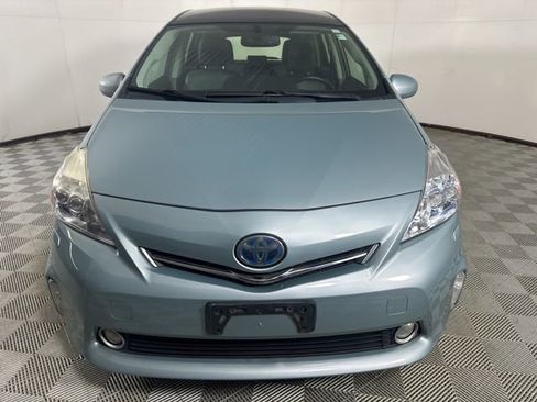Used 2014 Toyota Prius V Five image 5
