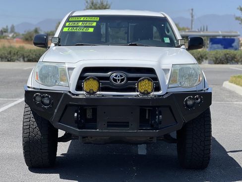 Used 2010 Toyota Tacoma PreRunner RWD image 19