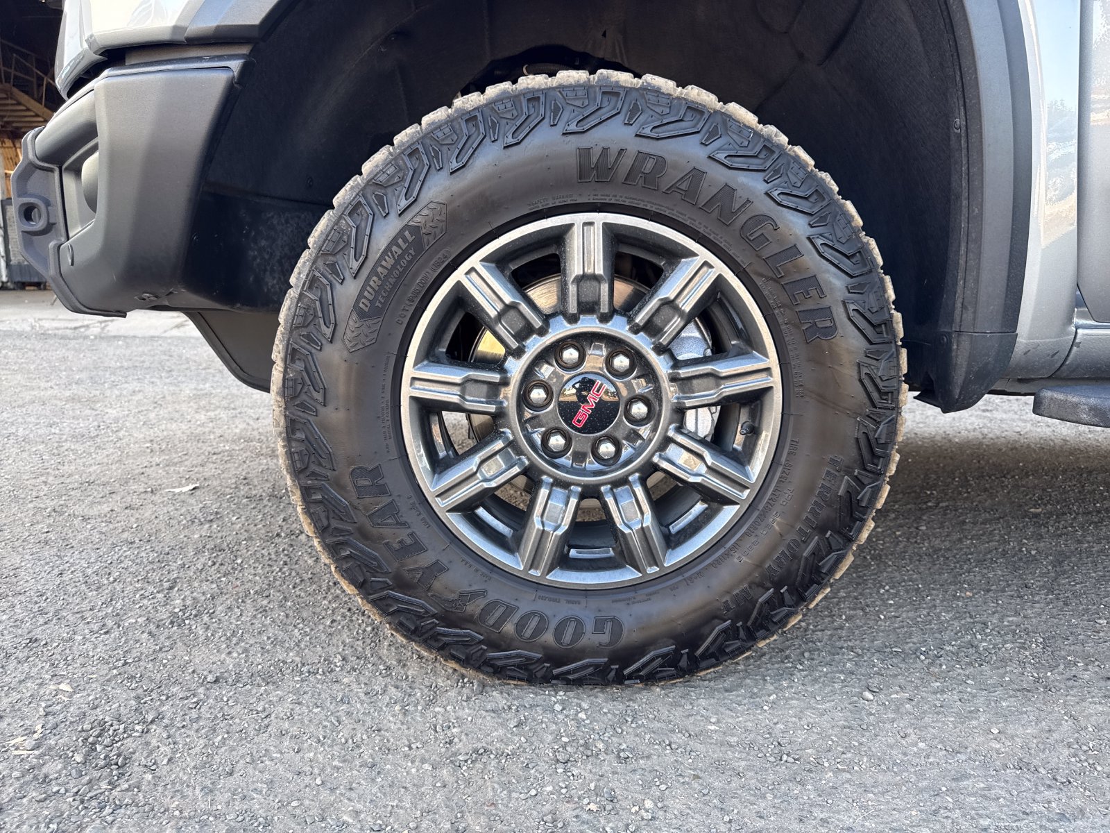 Used 2024 GMC Sierra 1500 AT4X AWD/4WD image 27