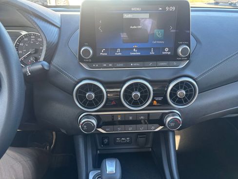 Used 2025 Nissan Sentra SV image 17
