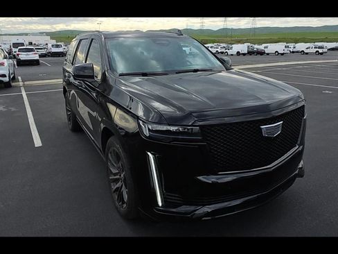 Used 2024 Cadillac Escalade Sport w/ LPO, ONYX Package image 6