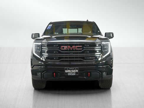 Used 2023 GMC Sierra 1500 AT4 w/ Technology Package AWD/4WD image 8
