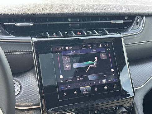 Used 2023 Jeep Grand Cherokee L Altitude AWD/4WD image 78