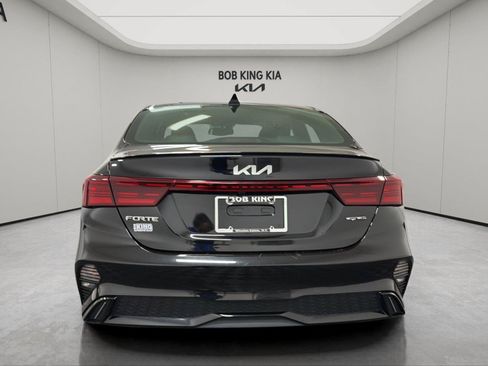 Used 2022 Kia Forte GT-Line w/ GT-Line Premium Package FWD image 4