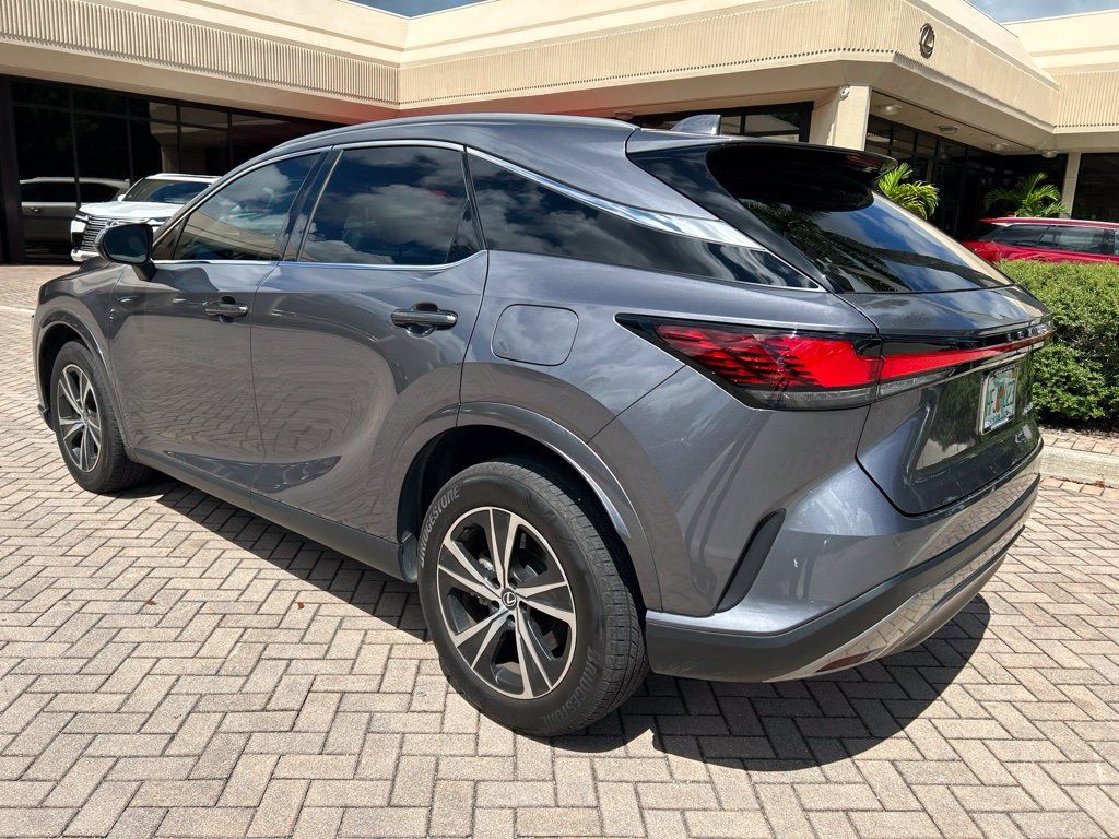 Used 2023 Lexus RX 350 Premium w/ Accessory Package FWD image 5