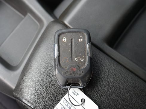 Used 2019 GMC Sierra 1500 Elevation image 18