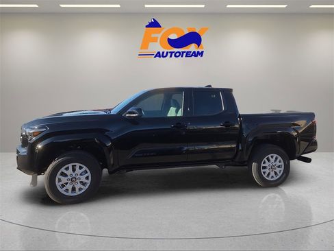 New 2026 Toyota Tacoma SR5 image 2