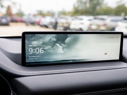 Used 2023 Genesis GV80 2.5T w/ Prestige Package image 36