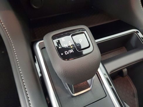 New 2025 Nissan Pathfinder SV image 19