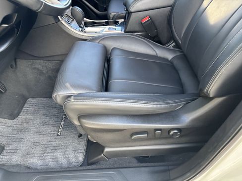 Used 2022 Subaru Ascent Limited w/ Technology Package image 19