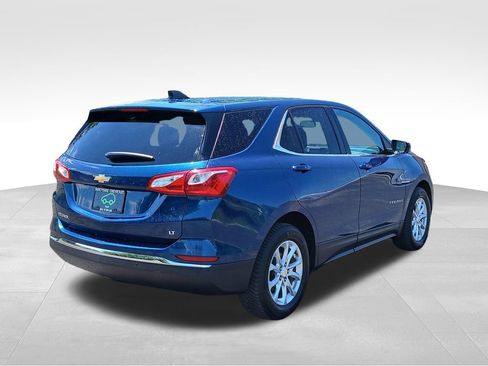 Used 2020 Chevrolet Equinox LT FWD image 2